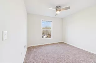 8 Howard Cir, Fredericksburg, VA 22405 - Photo 13