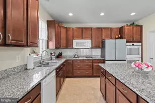 51 Charter Gate Dr, Fredericksburg, VA 22406 - Photo 5