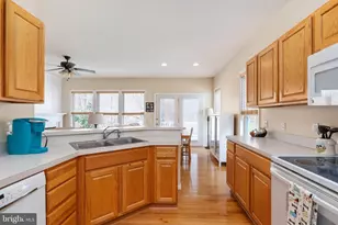 6 Dayton Cir, Fredericksburg, VA 22406 - Photo 15