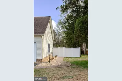 2230 Karen Terrace, Fredericksburg, VA 22405 - Photo 9