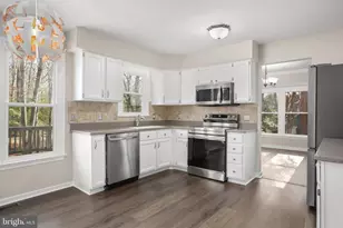 21 Drake St, Stafford, VA 22554 - Photo 9