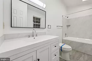 13 Howard Cir, Fredericksburg, VA 22405 - Photo 17