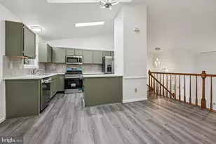 13 Howard Cir, Fredericksburg, VA 22405 - Photo 11