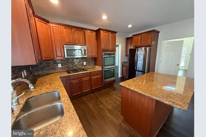 950 Grouse Pointe Drive, Stafford, VA 22556 - Photo 3