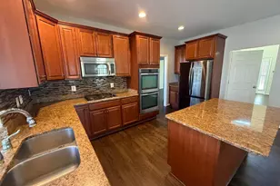 950 Grouse Pointe Dr, Stafford, VA 22556 - Photo 3