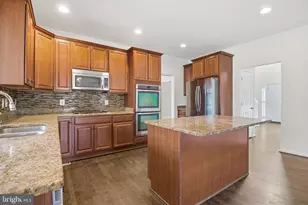950 Grouse Pointe Dr, Stafford, VA 22556 - Photo 7