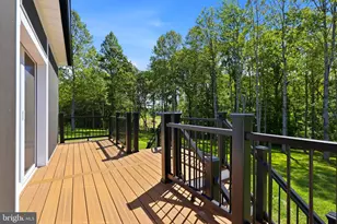 301 Kingdom Dr, Fredericksburg, VA 22406 - Photo 13