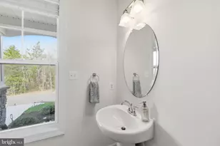 301 Kingdom Dr, Fredericksburg, VA 22406 - Photo 13