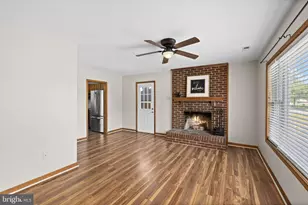 4 Swan Dr, Fredericksburg, VA 22405 - Photo 17