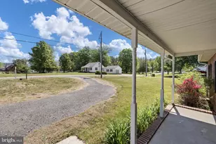 4 Swan Dr, Fredericksburg, VA 22405 - Photo 5
