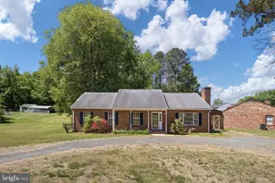 4 Swan Dr, Fredericksburg, VA 22405 - Photo 3