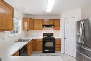 202 Sterling Ct, Stafford, VA 22554 - Photo 7