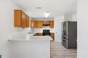 202 Sterling Ct, Stafford, VA 22554 - Photo 11