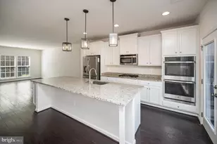 208 Freesia Ln, Stafford, VA 22554 - Photo 9