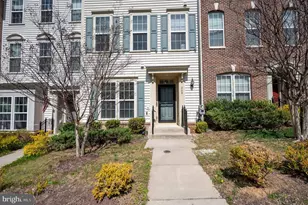 208 Freesia Ln, Stafford, VA 22554 - Photo 3