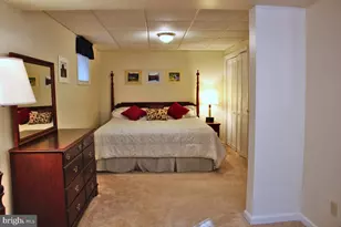 813 Spring Valley Dr, Fredericksburg, VA 22405 - Photo 3