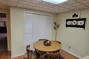 813 Spring Valley Dr, Fredericksburg, VA 22405 - Photo 9