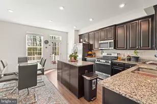 527 View Point Way, Fredericksburg, VA 22405 - Photo 3