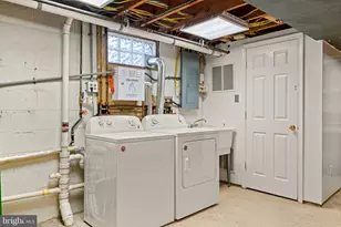 910 Carol Ln, Fredericksburg, VA 22405 - Photo 43