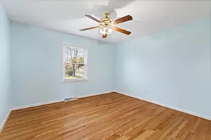 910 Carol Ln, Fredericksburg, VA 22405 - Photo 23