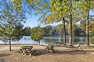 1070 Lakeview Dr, Stafford, VA 22556 - Photo 13