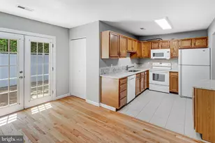 316 Surry Ln, Stafford, VA 22556 - Photo 9