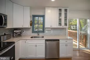 11 Cherry Laurel Dr, Fredericksburg, VA 22405 - Photo 13