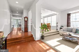 37 Manorwood Dr, Fredericksburg, VA 22406 - Photo 9