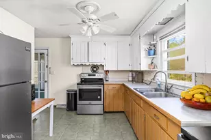 80 Lorenzo Dr, Fredericksburg, VA 22405 - Photo 17