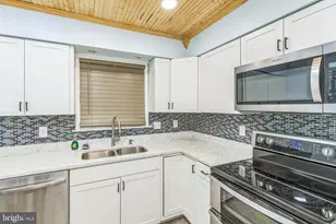 311 Oakridge Dr, Stafford, VA 22556 - Photo 9