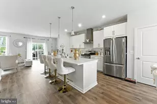 406 Honeyberry Ln, Fredericksburg, VA 22405 - Photo 3