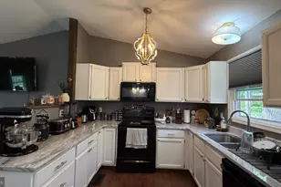 11 Hickory Ln, Stafford, VA 22556 - Photo 3