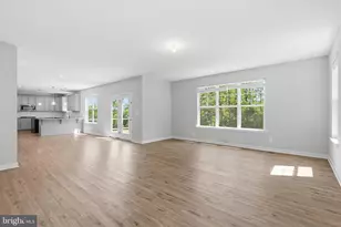60 Legacy Ln, Fredericksburg, VA 22406 - Photo 3