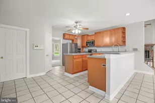 839 Queen Anne Dr, Fredericksburg, VA 22406 - Photo 33