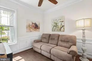 19 Point Bluff St, Fredericksburg, VA 22406 - Photo 5