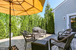 19 Point Bluff St, Fredericksburg, VA 22406 - Photo 3