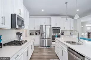 112 Lk Blf Ct, Fredericksburg, VA 22406 - Photo 27