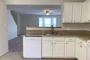 411 Independence Dr, Stafford, VA 22554 - Photo 5
