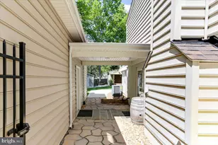 9 Clover Hill Dr, Stafford, VA 22556 - Photo 7