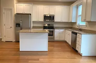 88 Andrews Pl, Fredericksburg, VA 22405 - Photo 3