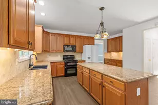 5 Retreat Ln, Fredericksburg, VA 22405 - Photo 33