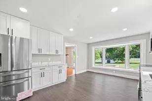 31 Little Creek Ln, Fredericksburg, VA 22405 - Photo 13