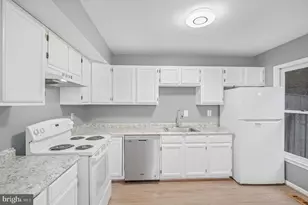 208 Rolling Hill Ct, Stafford, VA 22554 - Photo 17