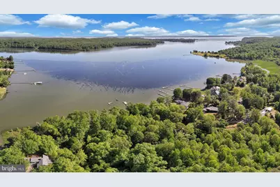 379 Wood Landing Road, Fredericksburg, VA 22405 - Photo 13