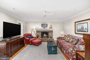 10 N Pointe Dr, Fredericksburg, VA 22405 - Photo 17
