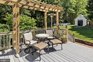 10 N Pointe Dr, Fredericksburg, VA 22405 - Photo 43