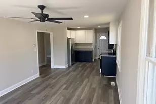 109 E Chatham St, Fredericksburg, VA 22405 - Photo 11