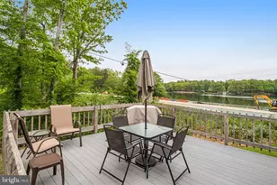 1047 Lakeview Dr, Stafford, VA 22556 - Photo 17
