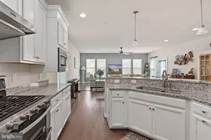 6036 Avery Pt Dr, Fredericksburg, VA 22406 - Photo 11