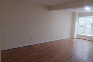 205 Hillside Ct, Stafford, VA 22554 - Photo 3